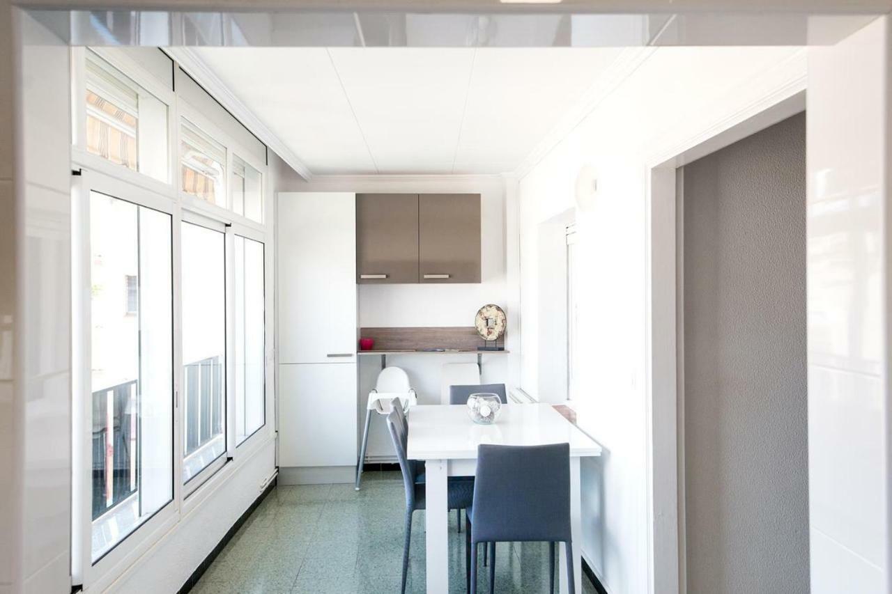 Apartamentos Costa Brava Las Vistas 산펠리우데기솔스 외부 사진